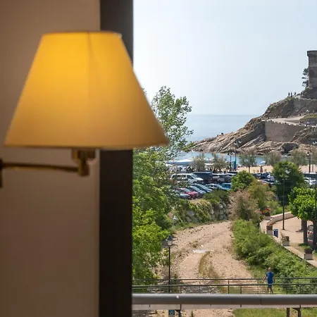 Rvhotels Avenida Отель