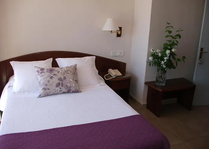 Rvhotels Avenida מלון