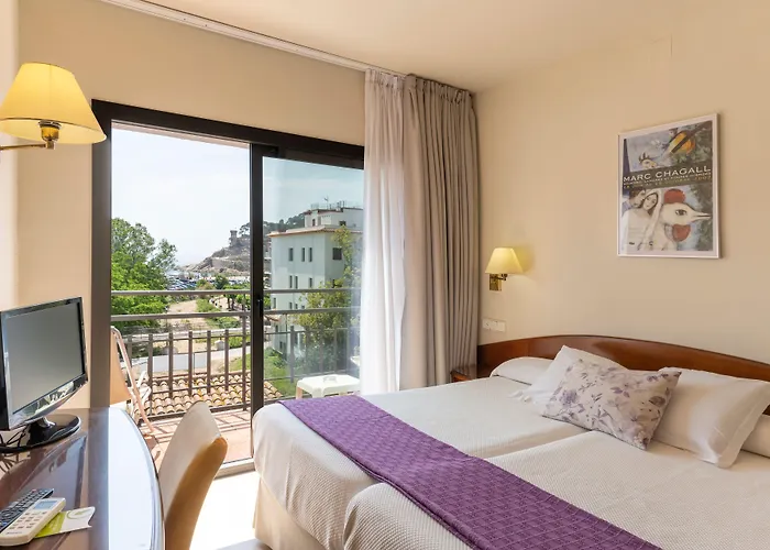 Rvhotels Avenida מלון טוסה דה מאר