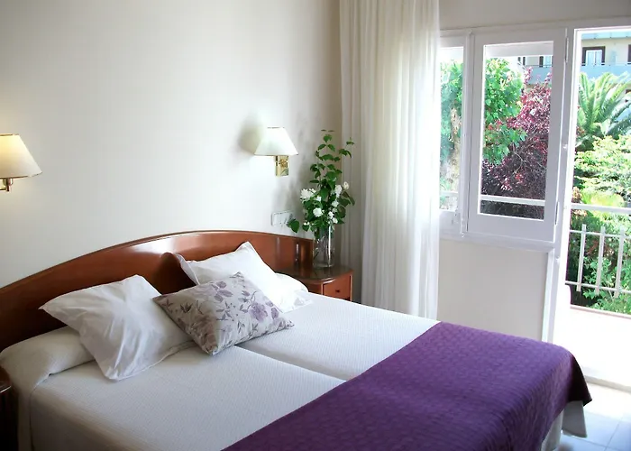 מלון Rvhotels Avenida 2*