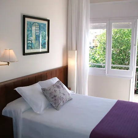 Rvhotels Avenida ホテル