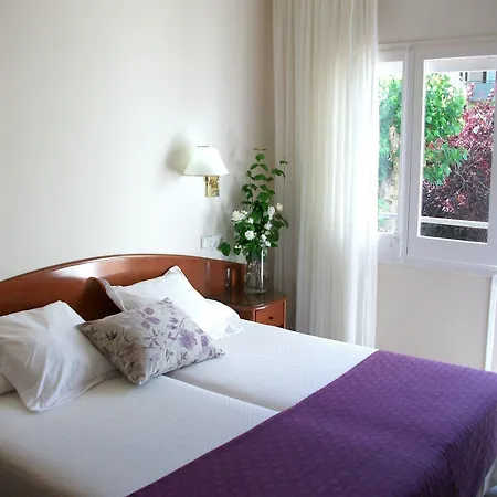 Hotel Rvhotels Avenida 2*