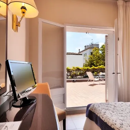 ホテル Rvhotels Avenida トッサ・デ・マール