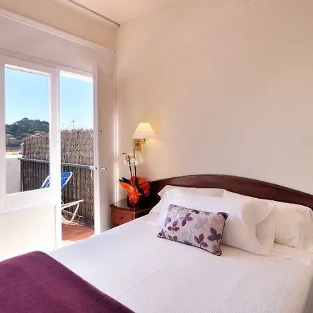 Rvhotels Avenida 2* トッサ・デ・マール