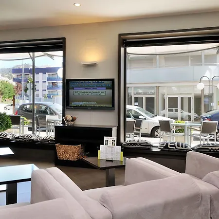 Rvhotels Avenida 2*