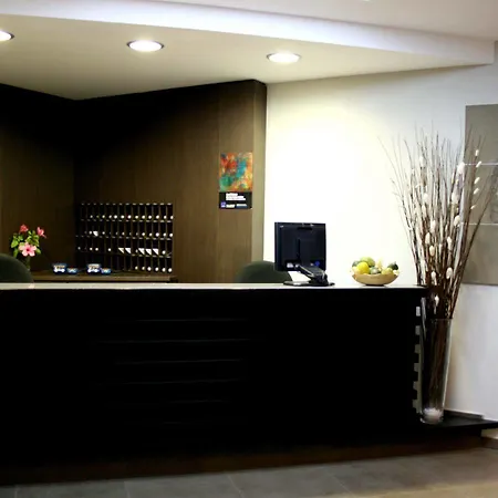 Rvhotels Avenida Hotel 2*
