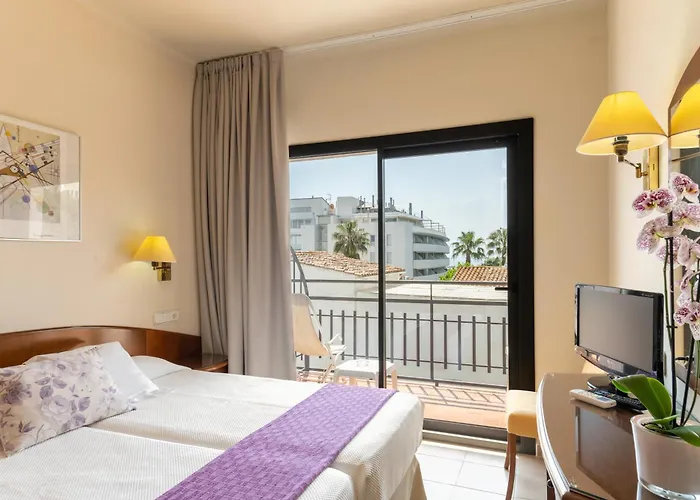 Rvhotels Avenida 2*