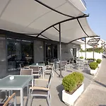 Rvhotels Avenida 2*
