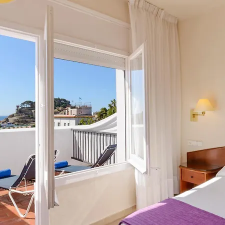 Rvhotels Avenida מלון