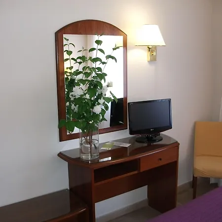 Rvhotels Avenida 호텔 2*