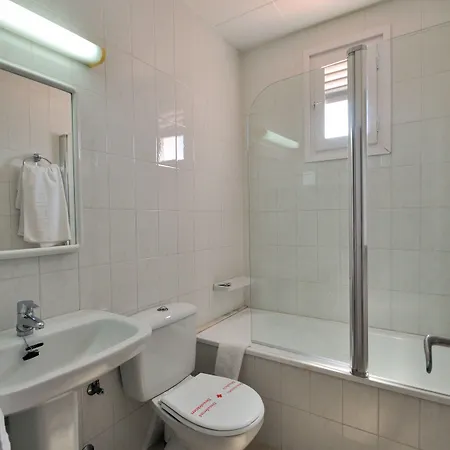 Rvhotels Avenida 2*