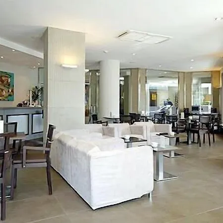 Rvhotels Avenida 2* 또사데마르