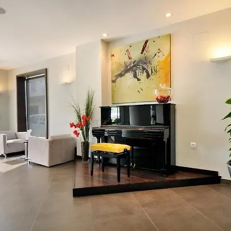 Rvhotels Avenida 2* 또사데마르