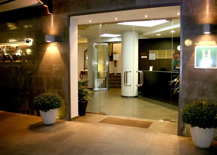 Rvhotels Avenida מלון 2*