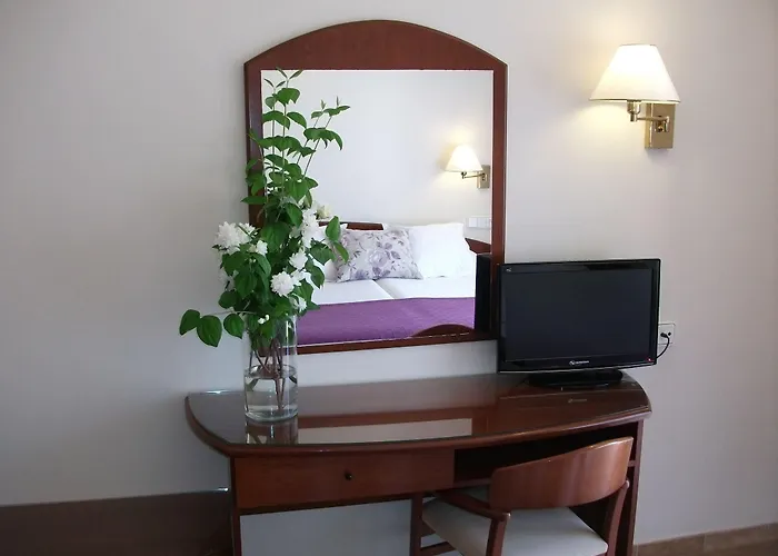 Rvhotels Avenida מלון 2*