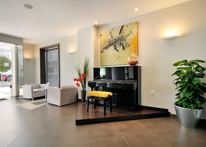 Hotel Rvhotels Avenida 2*